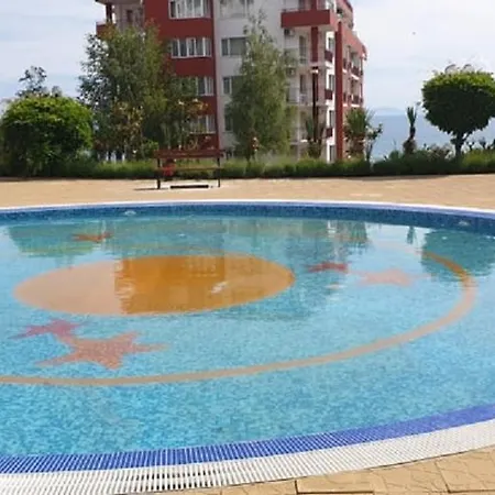Appartement Stunning 1 Bedroom Apartment With Private Beach