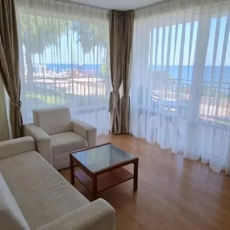 Stunning 1 Bedroom Apartment With Private Beach Sveti Vlas